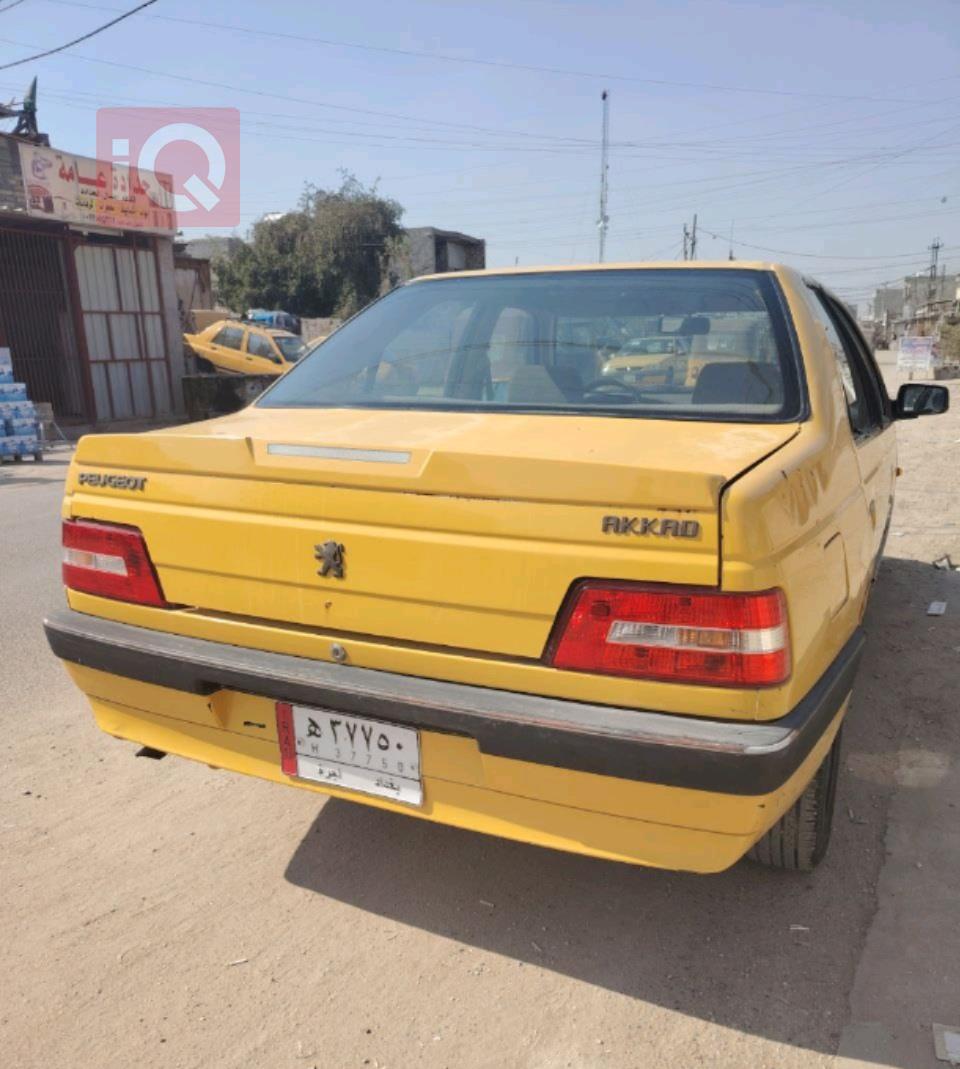 Peugeot 405